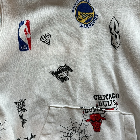 Hollister NBA team all over print hoodie - Picture 3 of 5